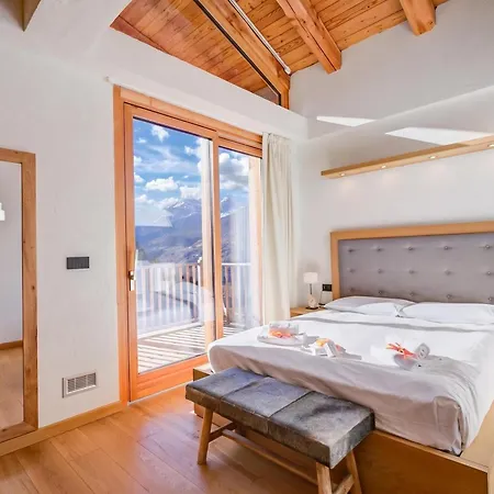 Chalet Merveille In - Out For 9 *